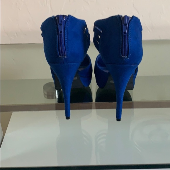 NEW Shoe Dazzle Azure Shoes - Picture 3 of 4